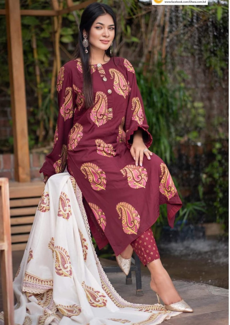 আকর্ষণীয় ডিজাইনে আনস্টিচড কটন থ্রি পিস